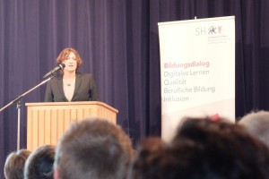 Britta Ernst, Bildungsdialog in der Ricarda-Huch-Schule