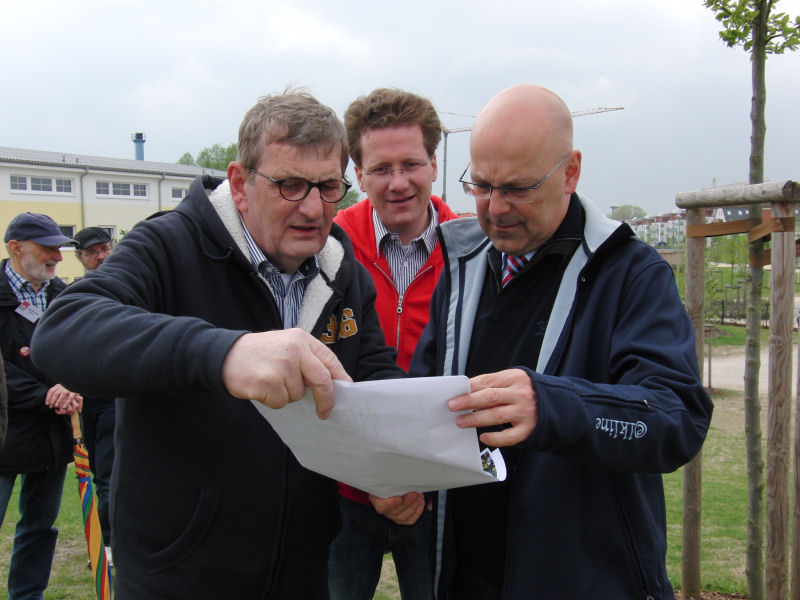 Foto: Wolfgang Pohlmann, Martin Habersaat und Torsten Albig (2012)