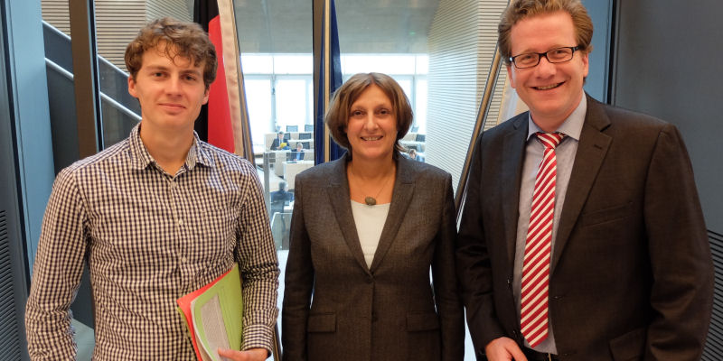 Christian Schefke, Bildungsministerin Britta Ernst und Martin Habersaat