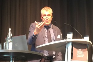 Prof. Esser