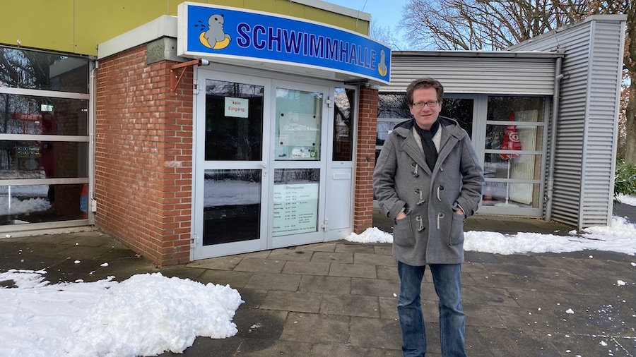 Martin Habersaat setzt sich für die Schwimmhalle Barsbüttel ein